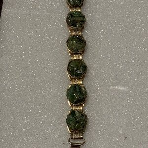 Vintage Goldplated green Stone(possibly  jade chips)Bracelet 7” length